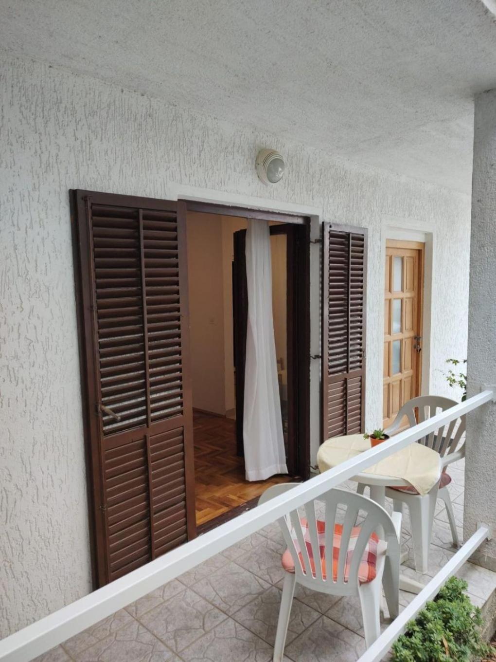 Apartments Vale - 450M To The Beach Vodice Exterior photo
