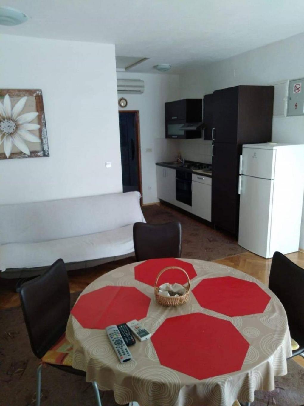 Apartments Vale - 450M To The Beach Vodice Exterior photo